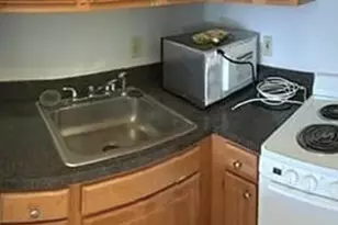 1025 Hancock St, Quincy, MA 02169 - Photo 4