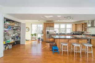 53 Winslow Rd, Brookline, MA 02446 - Photo 8