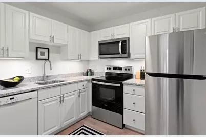 65 Glen Rd #H2, Brookline, MA 02445 - Photo 10