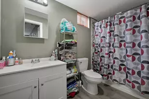 150 Blackmer St, New Bedford, MA 02744 - Photo 8