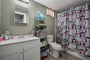 150 Blackmer St, New Bedford, MA 02744 - Photo 8