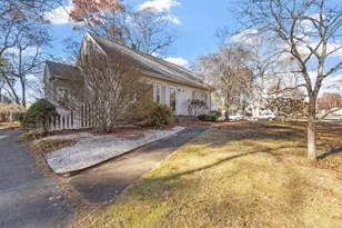 61 Morton Ave, New Bedford, MA 02745 - Photo 2