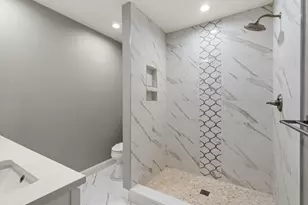 93 Providence St, Mendon, MA 01756 - Photo 4