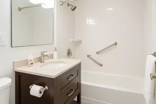 20 Hammond Pond Pkwy, Newton, MA 02467 - Photo 8