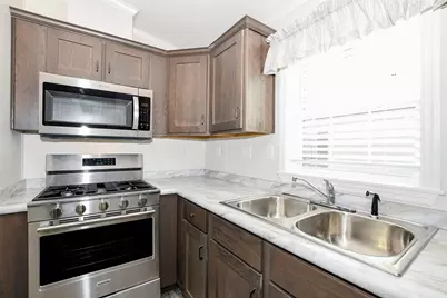 3040 Cranberry Hwy #32, Wareham, MA 02538 - Photo 6