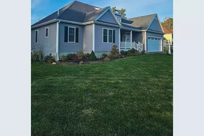 4 Sabrinas Way, Dartmouth, MA 02747 - Photo 2