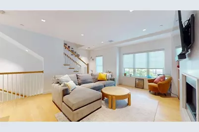 21 Crowninshield Rd #17, Brookline, MA 02446 - Photo 8