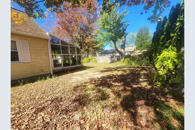 2 Alice St, Montague, MA 01376 - Photo 4