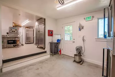 162 Main St, Essex, MA 01929 - Photo 20