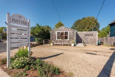 162 Main St, Essex, MA 01929 - Photo 8