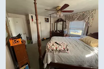 98 Greenpoint Cir, Chicopee, MA 01020 - Photo 18