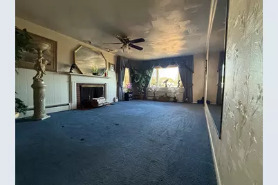 98 Greenpoint Cir, Chicopee, MA 01020 - Photo 10