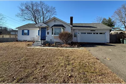 98 Greenpoint Cir, Chicopee, MA 01020 - Photo 1