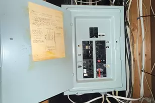 98 Greenpoint Cir, Chicopee, MA 01020 - Photo 8