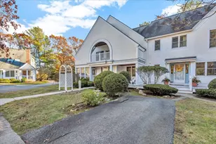 4 Bob White Cres, Mashpee, MA 02649 - Photo 2