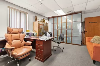 36 Commerce Way, Woburn, MA 01801 - Photo 10