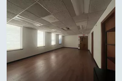 296 Newton St, Waltham, MA 02453 - Photo 6