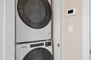 34 Tremaine St, Leominster, MA 01453 - Photo 6