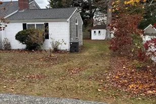 74 Hillside Ave, Falmouth, MA 02556 - Photo 8