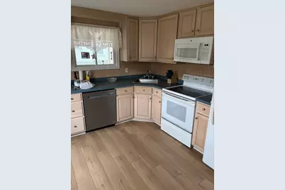 74 Hillside Ave, Falmouth, MA 02556 - Photo 16