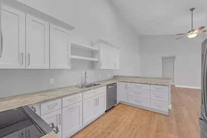 7 L Stevens Rd #B, Charlton, MA 01507 - Photo 10