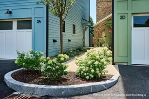 10 Hawley St, Northampton, MA 01060 - Photo 14