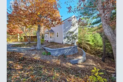 113 Blacksmith Shop Rd, Falmouth, MA 02540 - Photo 4