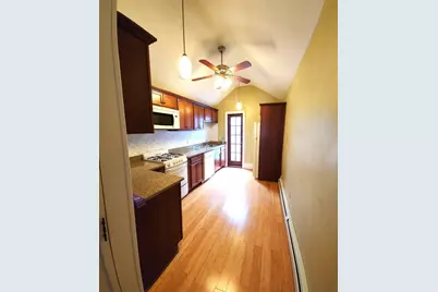 85 Harvey #2, Cambridge, MA 02140 - Photo 6