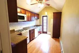 85 Harvey, Cambridge, MA 02140 - Photo 6