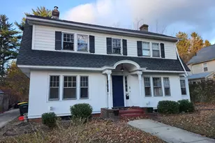 32 Edgewood Ave, Longmeadow, MA 01106 - Photo 1