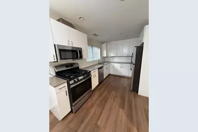 10 Myrtle #5-1B, Waltham, MA 02453 - Photo 2