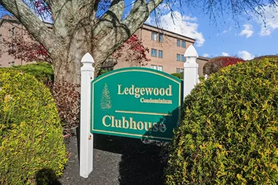 9 Ledgewood Way #6, Peabody, MA 01960 - Photo 1