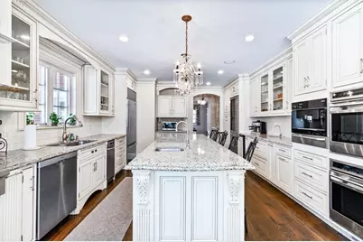 115 Aspen Ave, Newton, MA 02466 - Photo 8