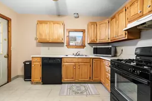 5 Central Ave, Haverhill, MA 01835 - Photo 10