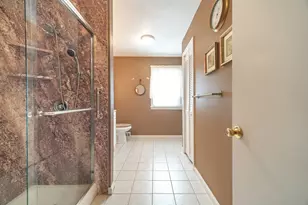 172 Beekman Dr, Agawam, MA 01001 - Photo 18