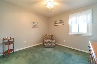 172 Beekman Dr, Agawam, MA 01001 - Photo 24