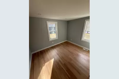 35 Claulise Ln, Mashpee, MA 02649 - Photo 8