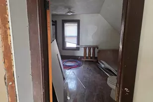 21 Clifford St, Springfield, MA 01109 - Photo 8