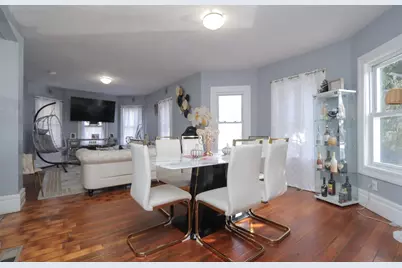 58 Willard Ave, Springfield, MA 01109 - Photo 8