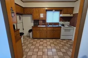 478 Tucker, Fall River, MA 02721 - Photo 6