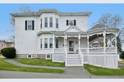2396 Riverside Ave, Somerset, MA 02726 - Photo 10