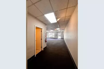 31 N Main, Sherborn, MA 01770 - Photo 4