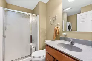 381 Summer St, Fitchburg, MA 01420 - Photo 16