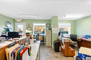 381 Summer St, Fitchburg, MA 01420 - Photo 22