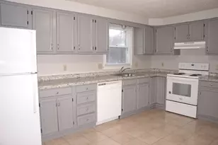 567 Mendon Rd, Attleboro, MA 02703 - Photo 4