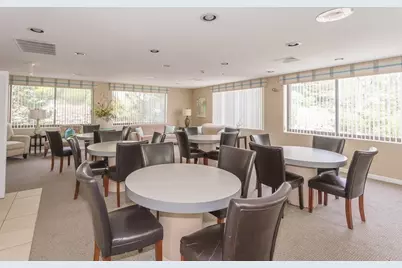 1006 Paradise Rd #PHO, Swampscott, MA 01907 - Photo 22