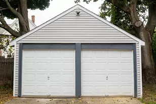 135-137 Suffolk St, Springfield, MA 01109 - Photo 6