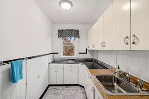 11 Devonshire St, Lawrence, MA 01843 - Photo 14