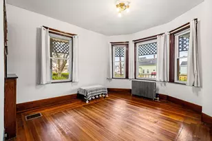 11 Devonshire St, Lawrence, MA 01843 - Photo 10