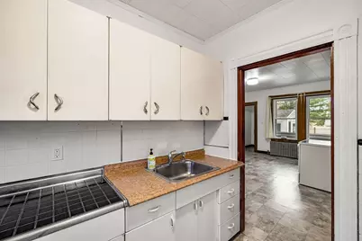 11 Devonshire Street, Lawrence, MA 01843 - Photo 16